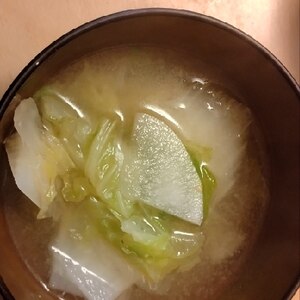 白菜、大根の味噌汁